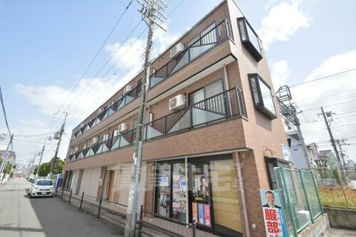 デューＮ・Ｈ新伊丹 3階建