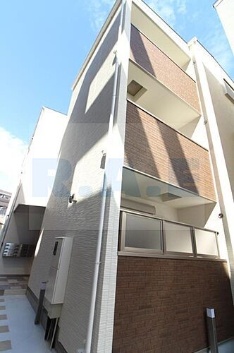 大阪府大阪市東住吉区照ケ丘矢田３丁目 地上3階地下1階建 築7年
